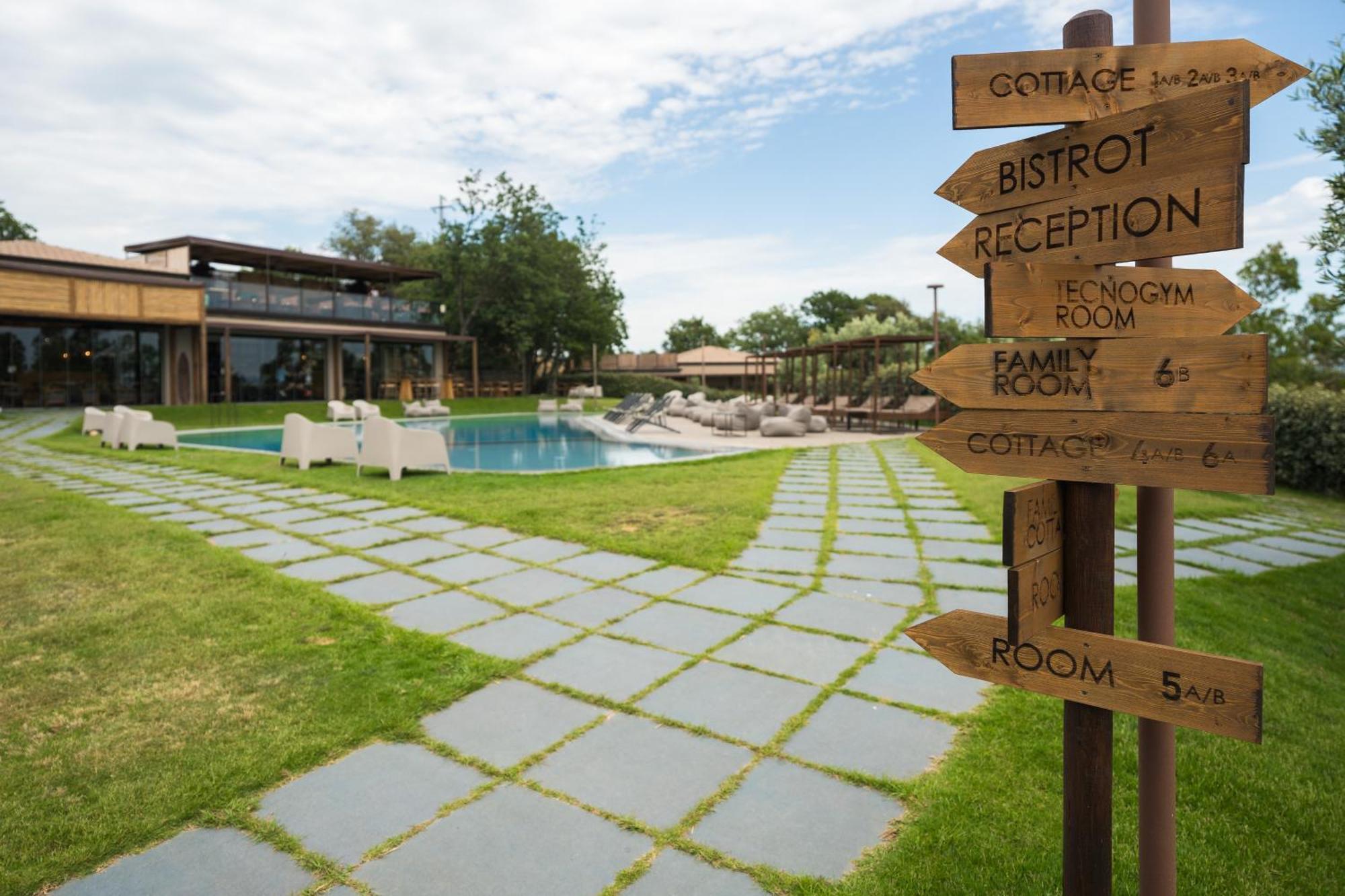 Hang Loose Cottage Hotel & Resort 4 Stelle Gizzeria Calabria Esterno foto